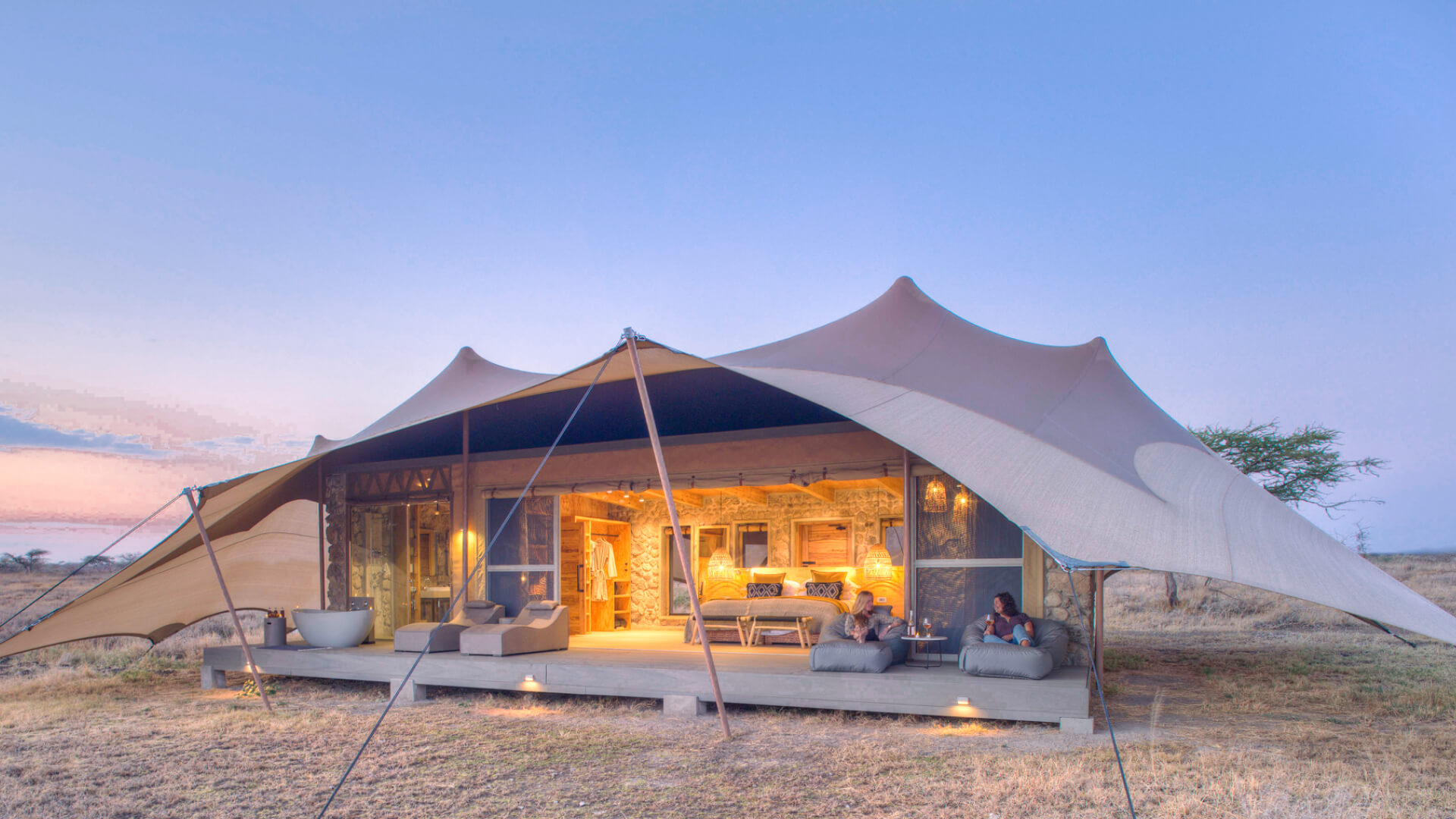 Namiri Plains tent