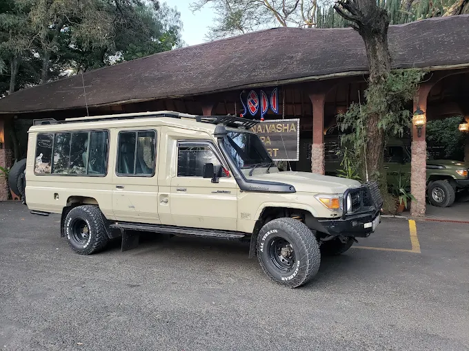 Classic safari experience (featured itinerary card)